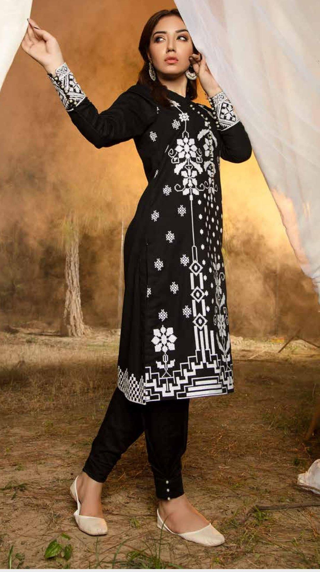 img_adans_libas_muzayyan_black_jacquard_kurti_collection_awwal_boutique