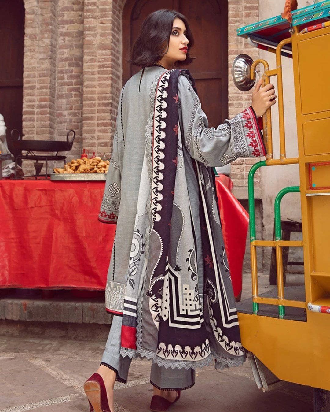 img_zaha_winter_collection_awwal_boutique