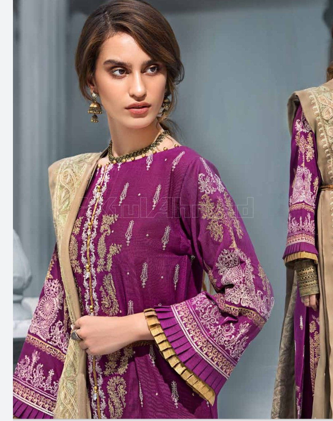 img_gul_ahmed_embroidered_woolen_shawl_collection_awwal_boutique