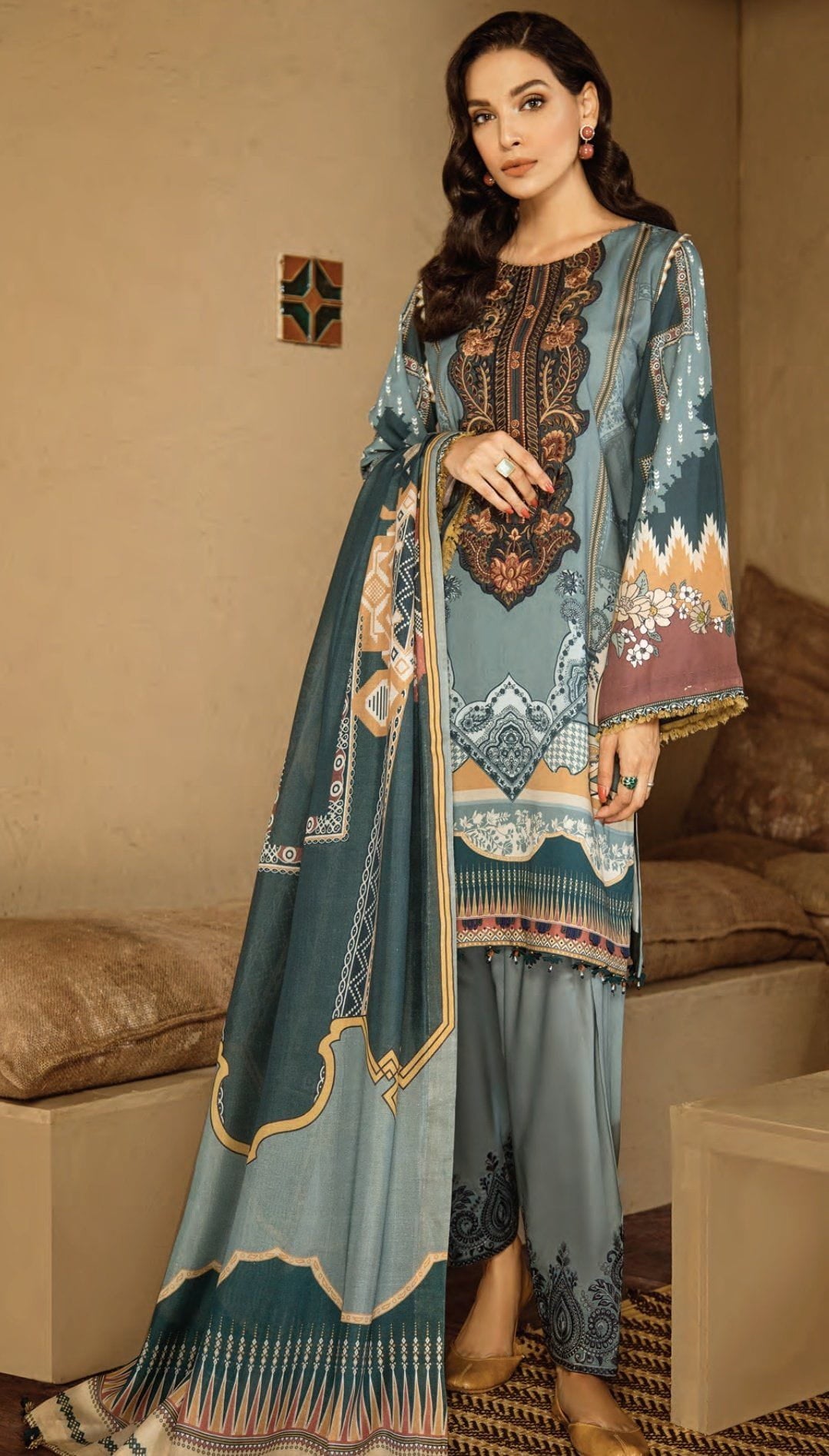 img_baroque_fuchsia_linen_collection_awwal_boutique