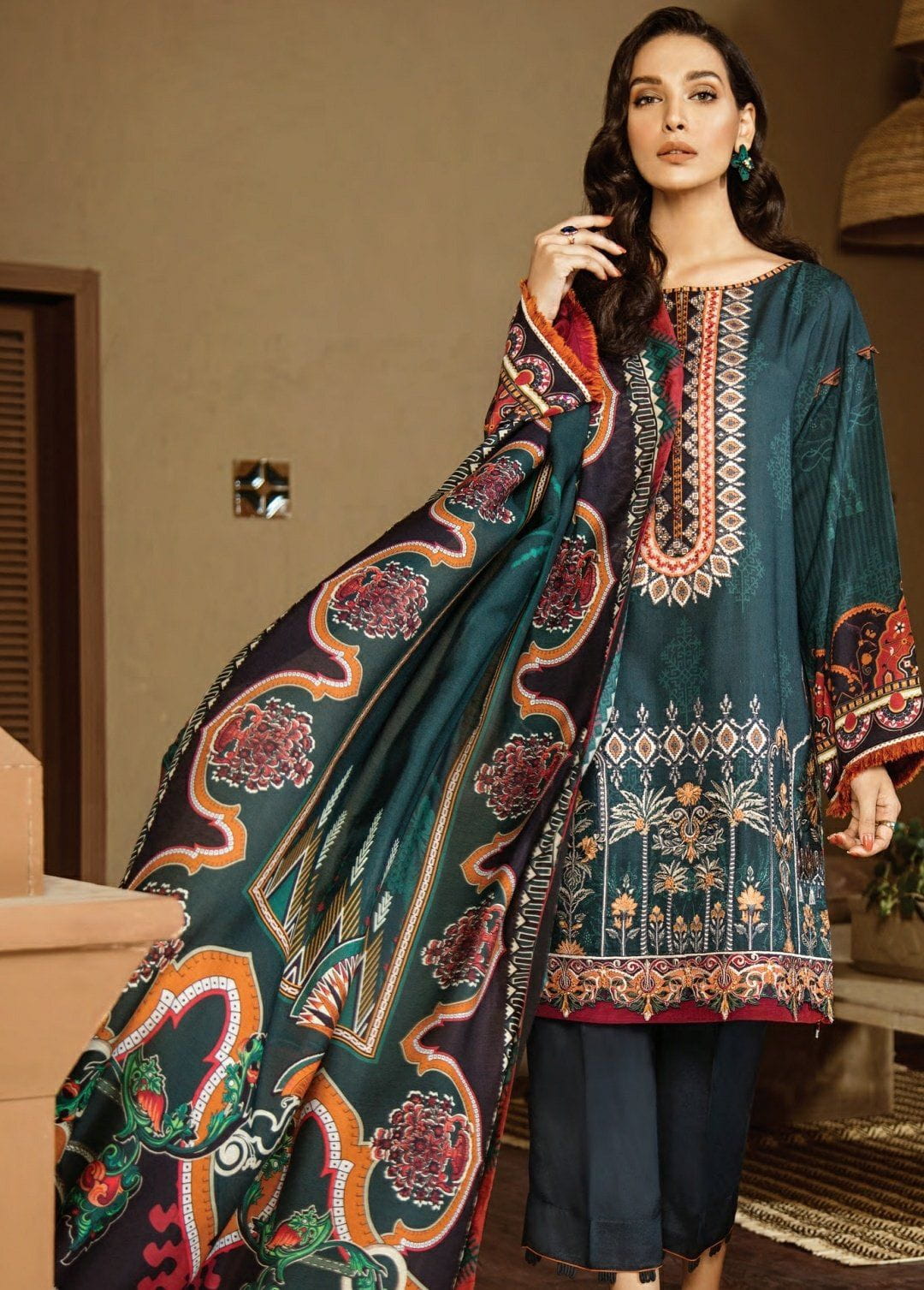 img_baroque_fuchsia_linen_collection_awwal_boutique