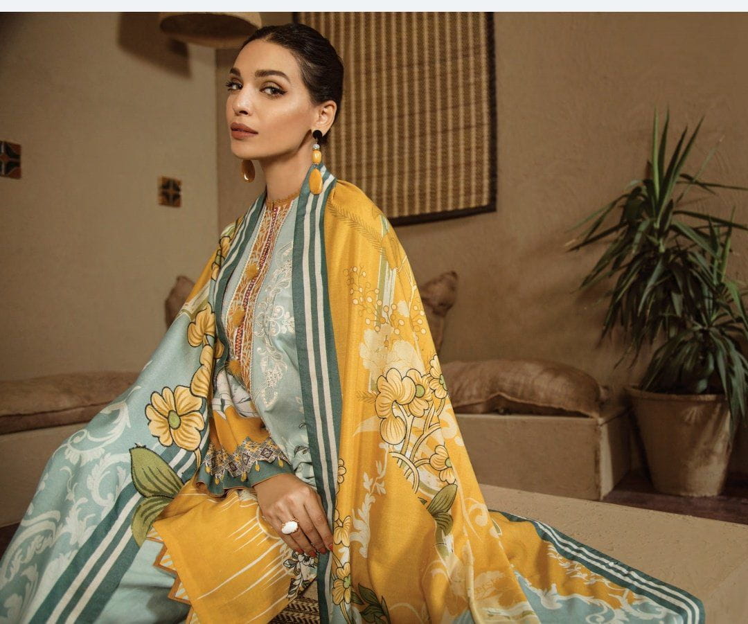 img_baroque_fuchsia_linen_collection_awwal_boutique