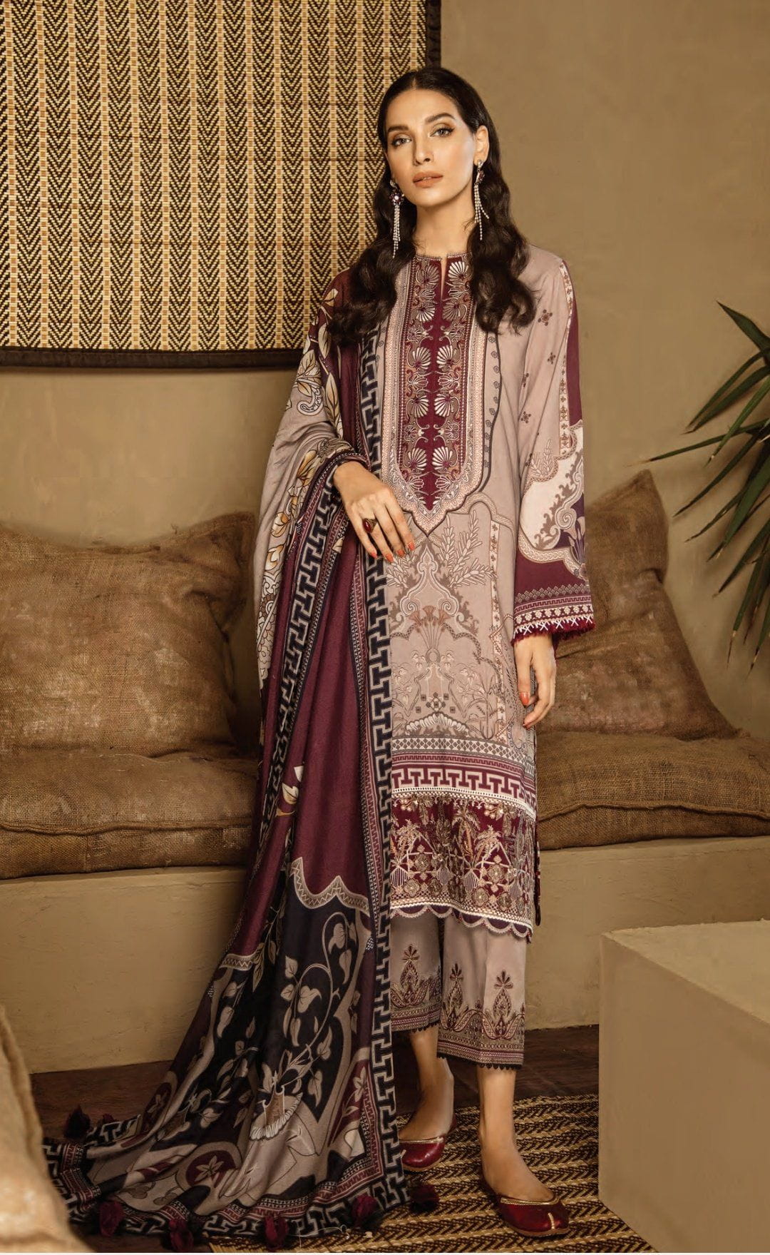 img_baroque_fuchsia_linen_collection_awwal_boutique