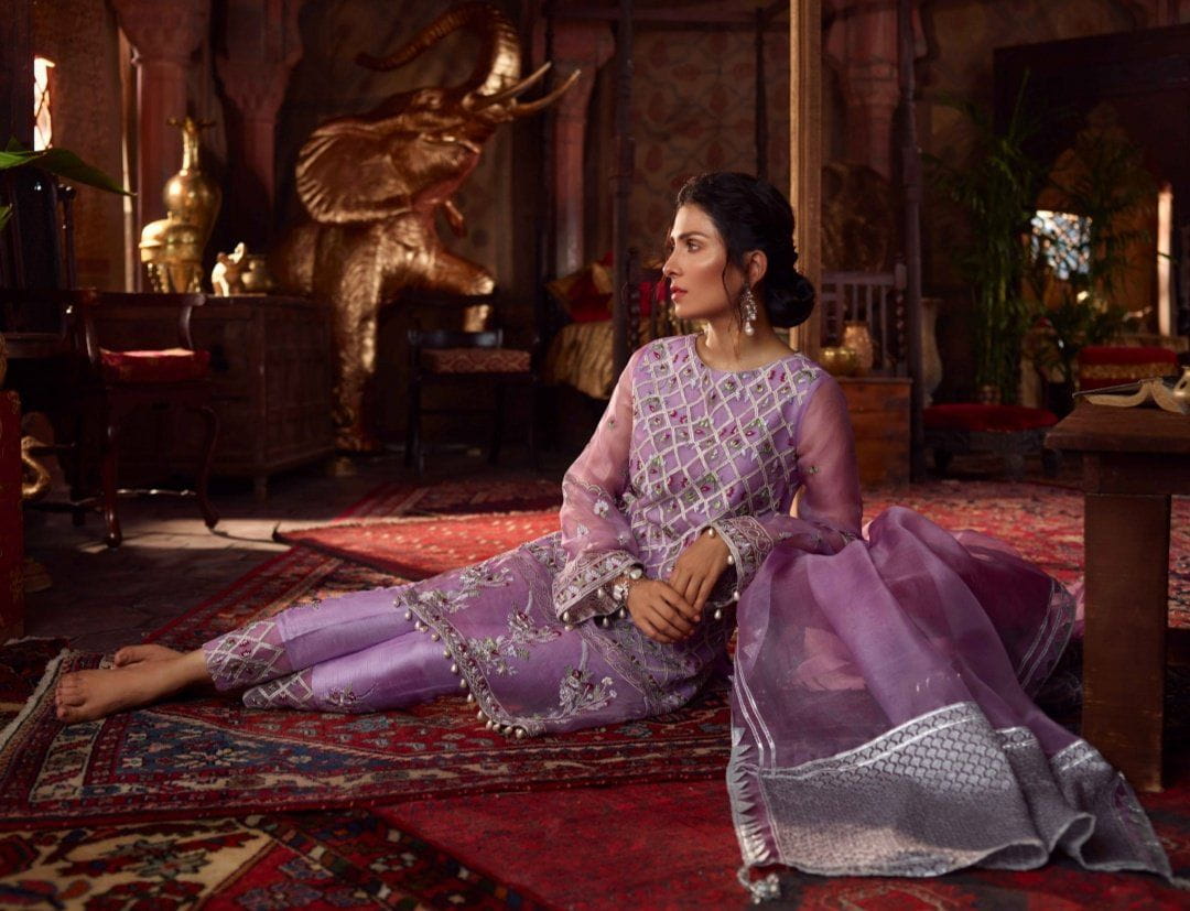 img_qalamkar_faiza_saqlain_chiffon_wedding_edition_awwal_boutique