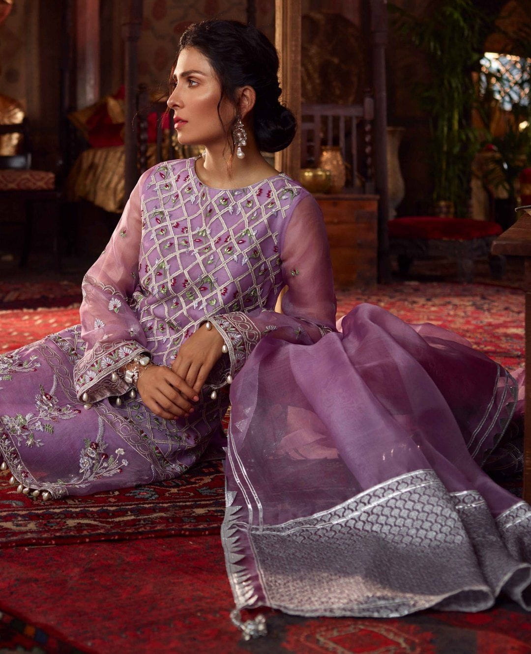 img_qalamkar_faiza_saqlain_chiffon_wedding_edition_awwal_boutique