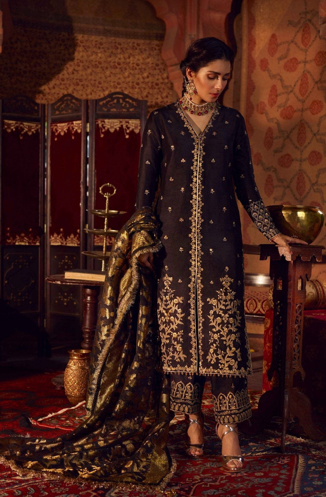 img_qalamkar_luxury_wedding_edition_awwal_boutique