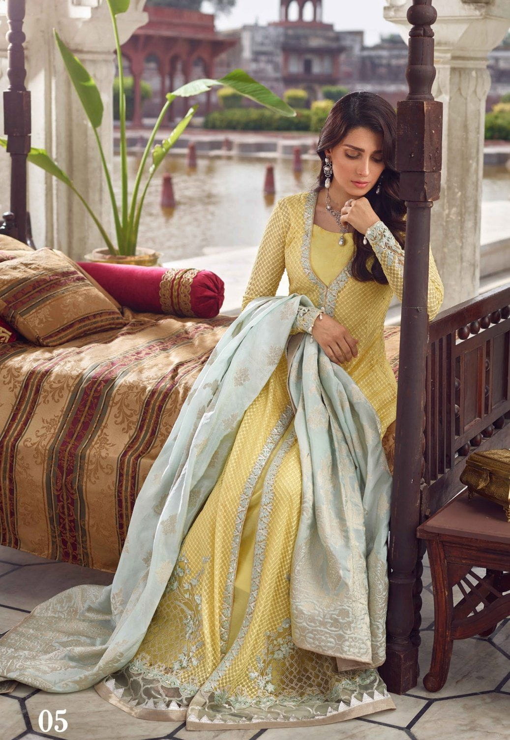 img_qalamkar_luxury_wedding_edition_awwal_boutique