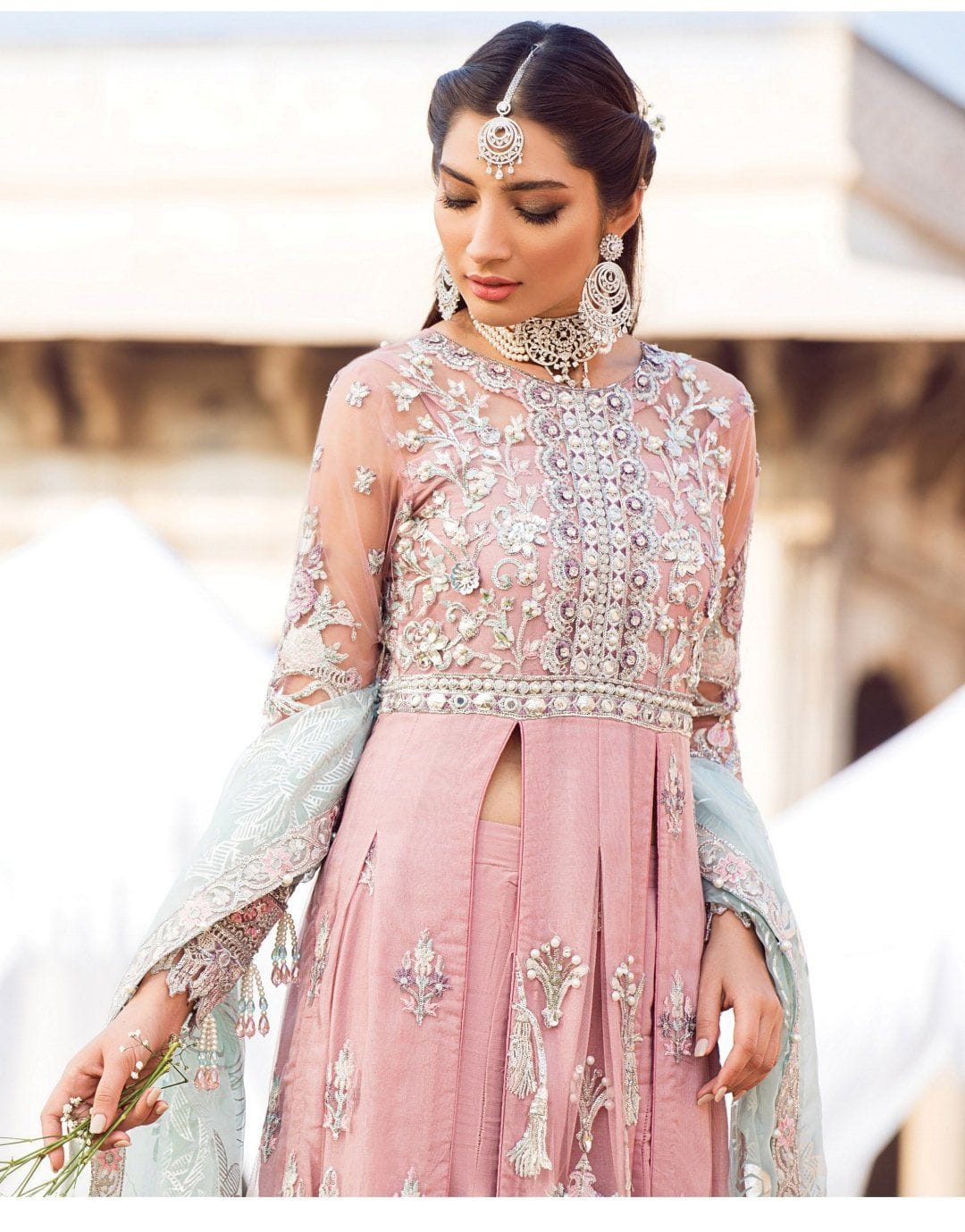 img_gulaal_zohra_wedding_edition_awwal_boutique