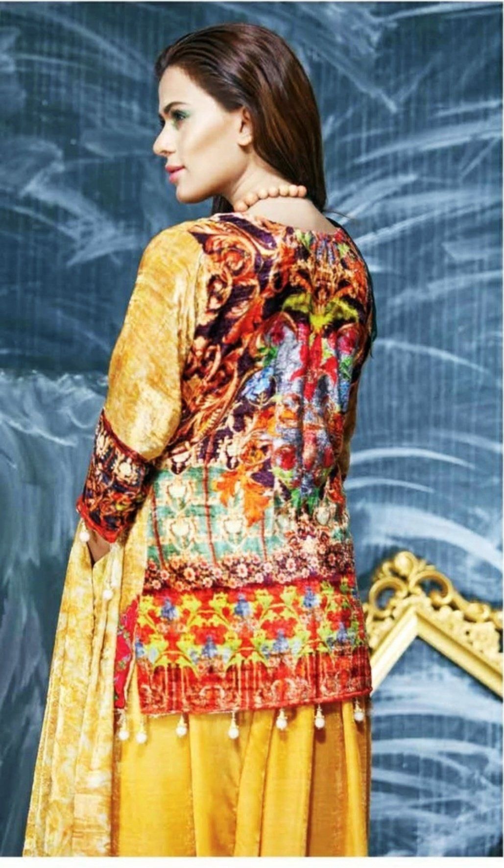 img_sanam_saeed_velvet_collection_awwal_boutique