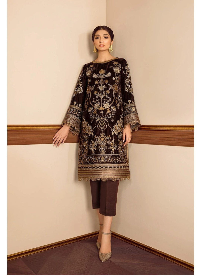 img_baroque_velvet_embroidered_collection_awwal_boutique