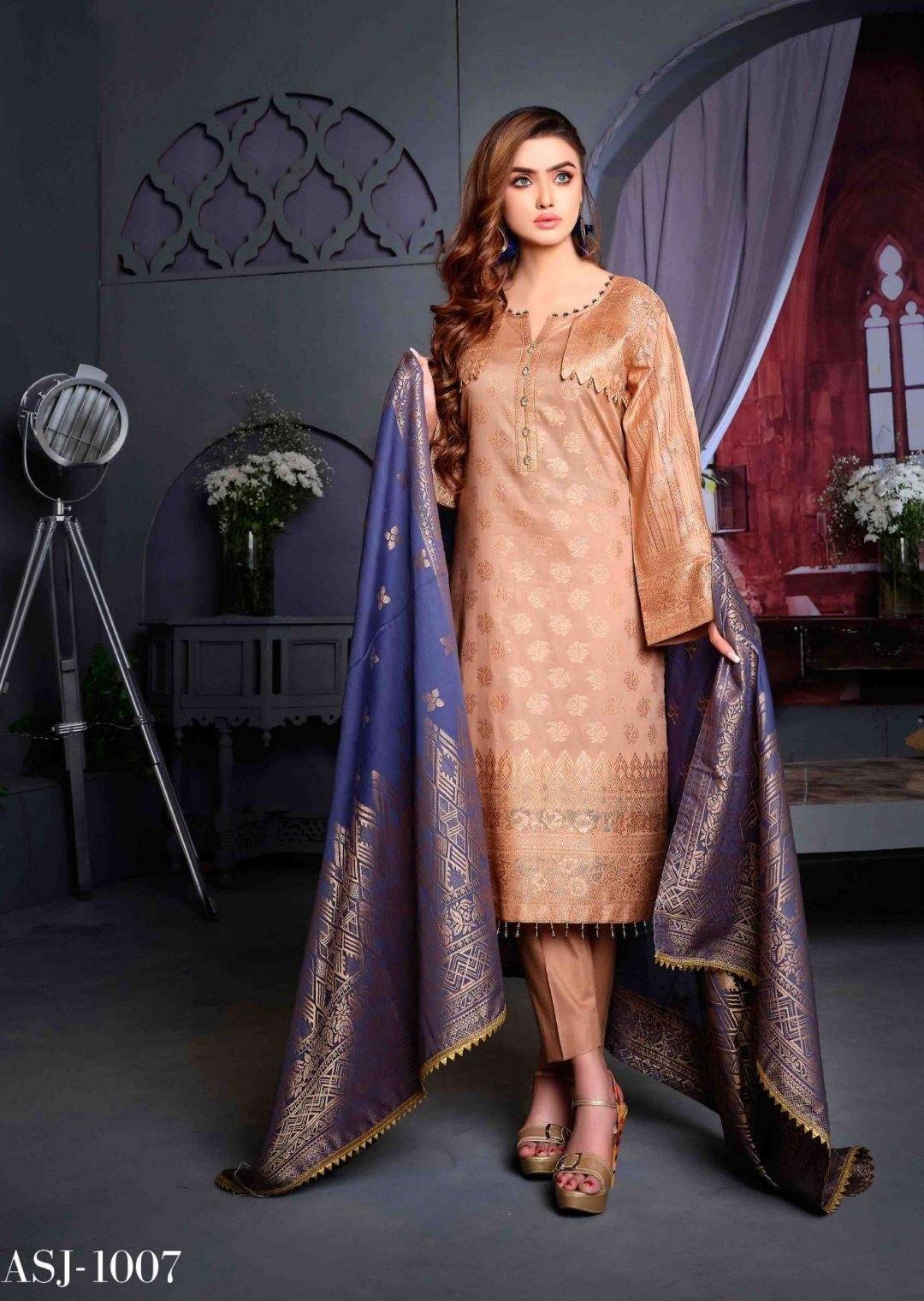 img_amna_sohail_cambric_banarsi_collection_awwal_boutique