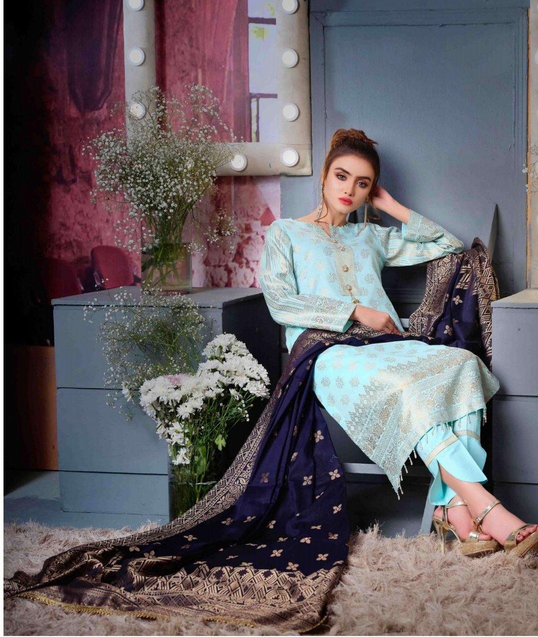 img_amna_sohail_cambric_banarsi_collection_awwal_boutique