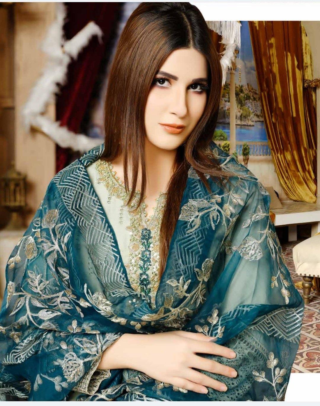 img_tawakkal_Destiny_chikankari_linen_collection_awwal_boutique