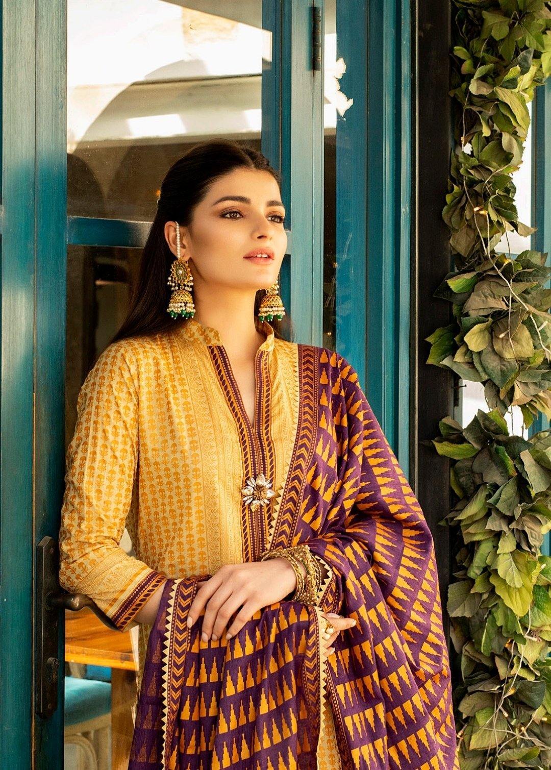 img_banarsi_printed_lawn_collection_awwal_boutique