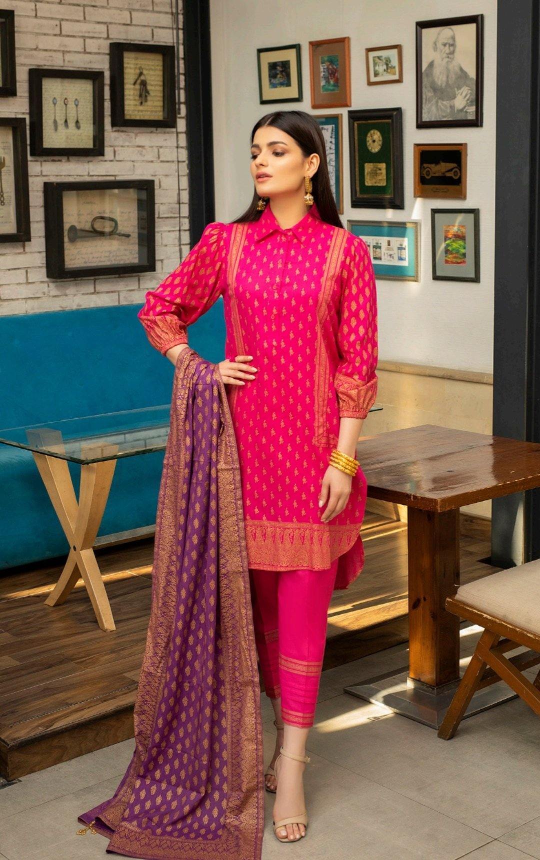 img_banarsi_printed_lawn_collection_awwal_boutique