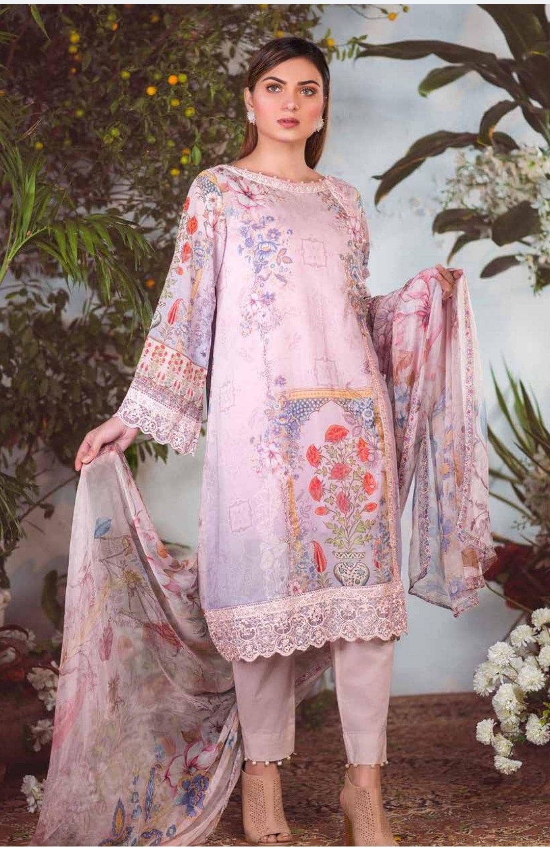 img_zebaish_hareem_swiss_voil_awwal_boutique