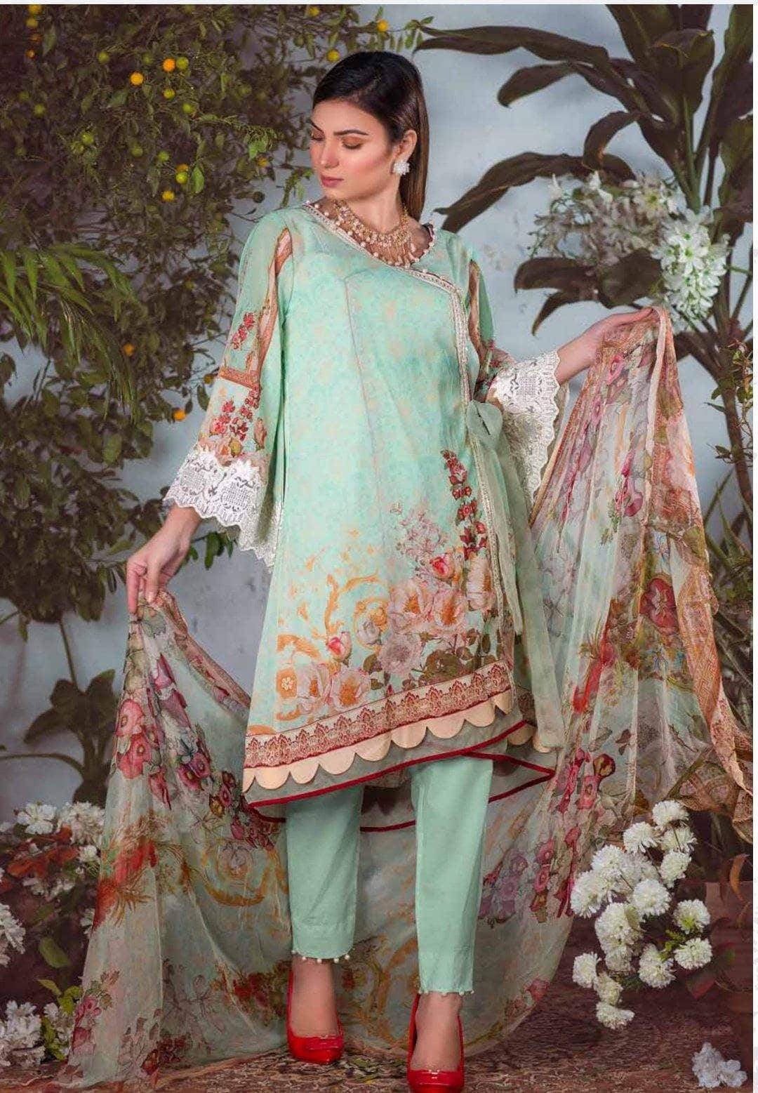 img_zebaish_hareem_swiss_voil_awwal_boutique