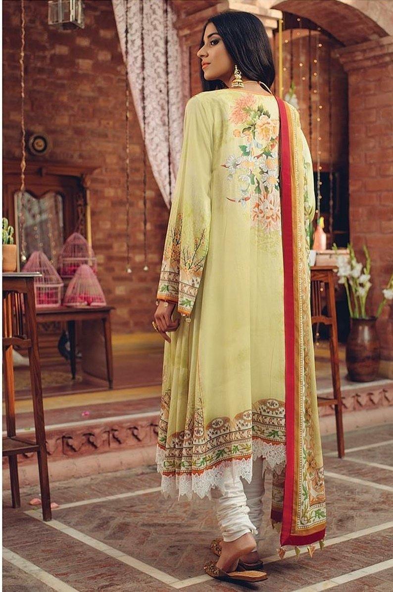 img_afsaneh_lawn_collection_awwal_boutique