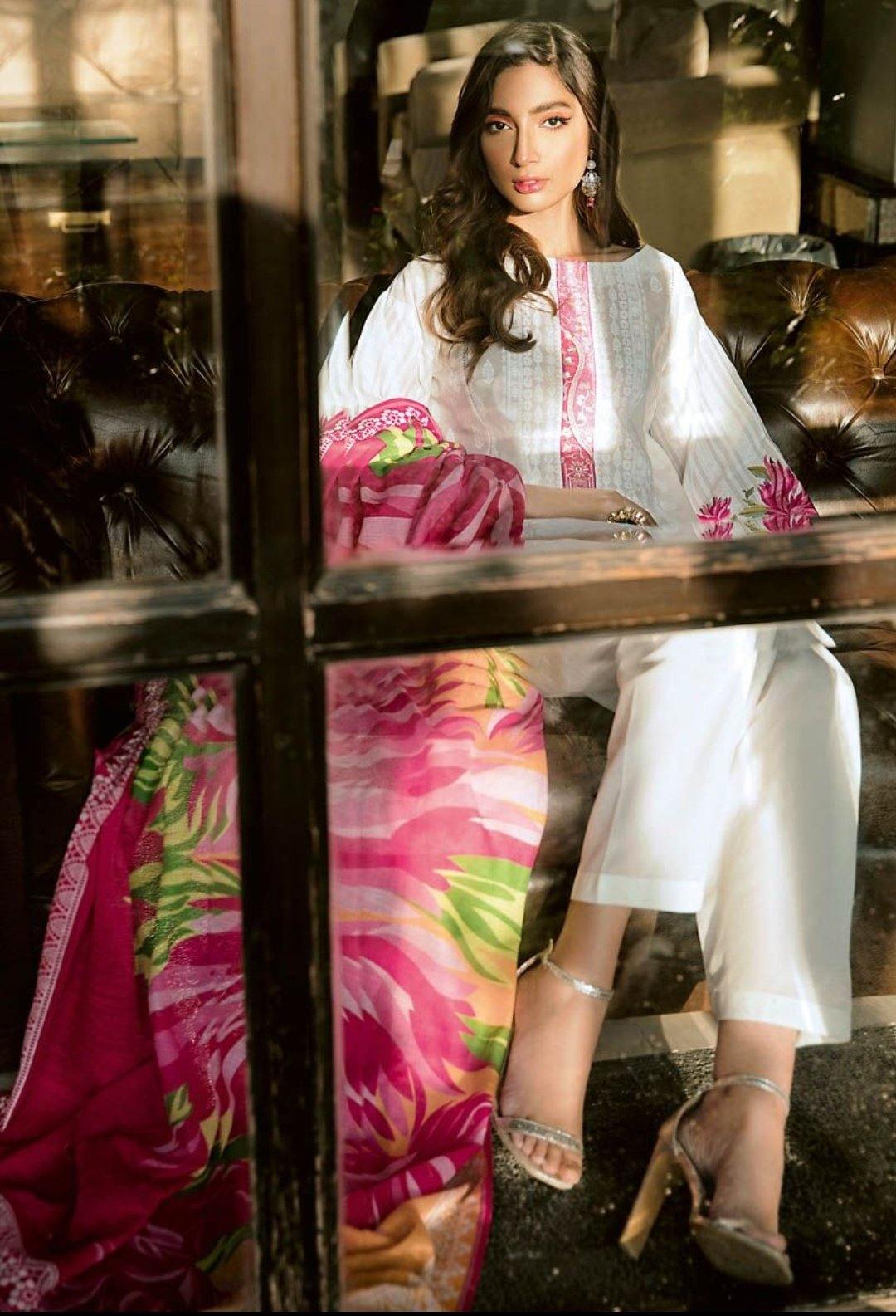 img_gul_ahmed_basics_lawn_2020_awwal_boutique