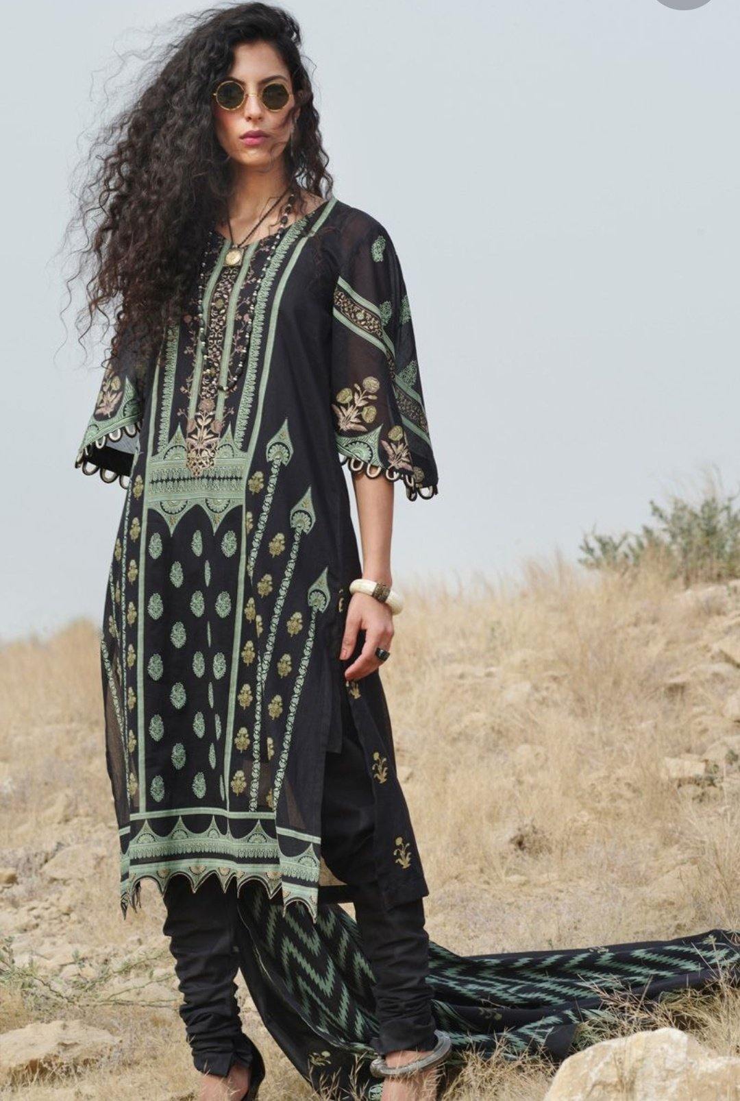 img_gul_ahmed_basics_lawn_2020_awwal_boutique