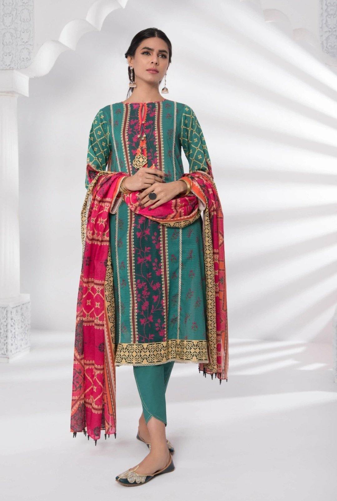 img_sapphire_lawn_collection_2020_awwal_boutique