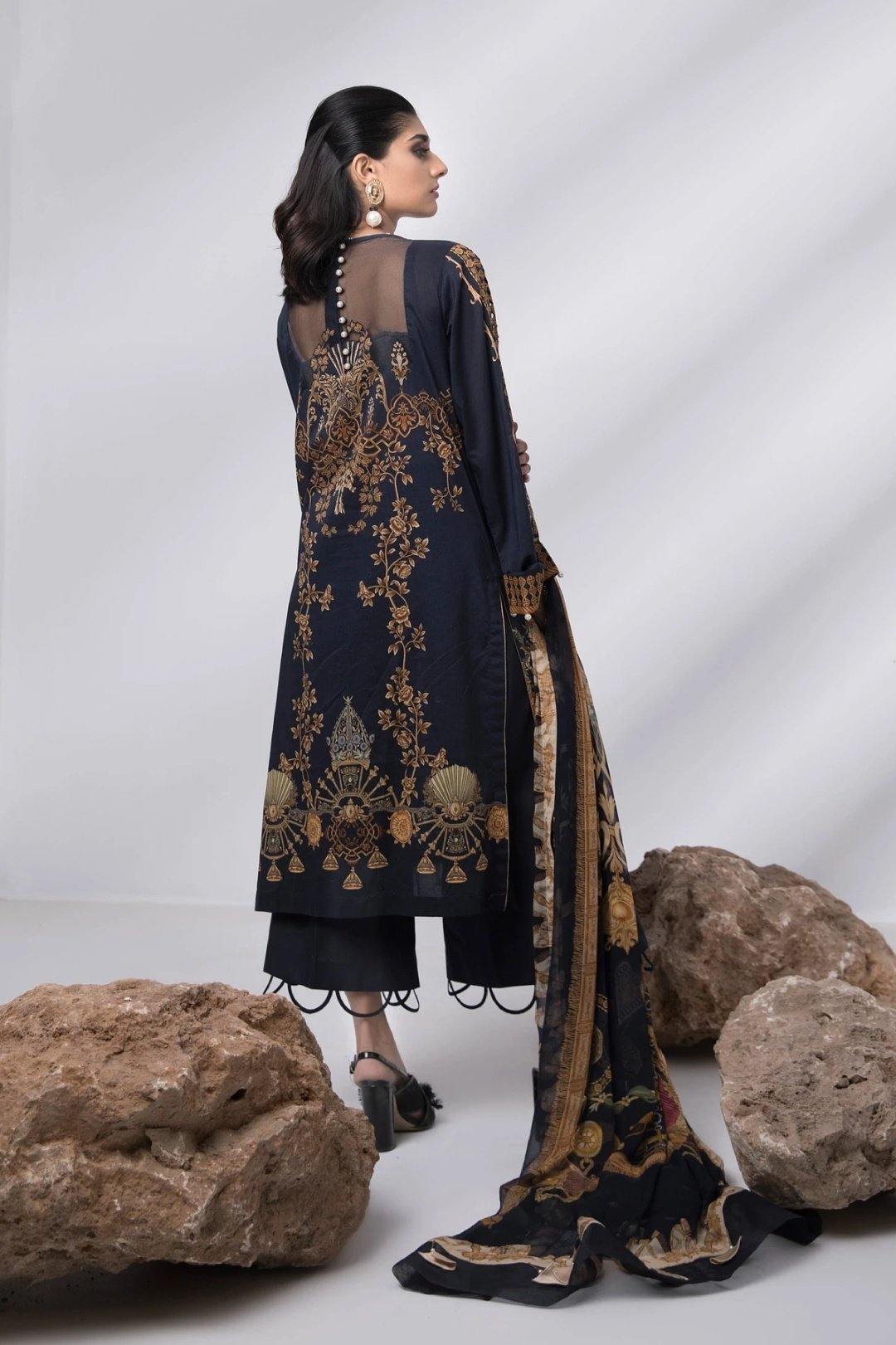 img_sapphire_lawn_collection_2020_awwal_boutique