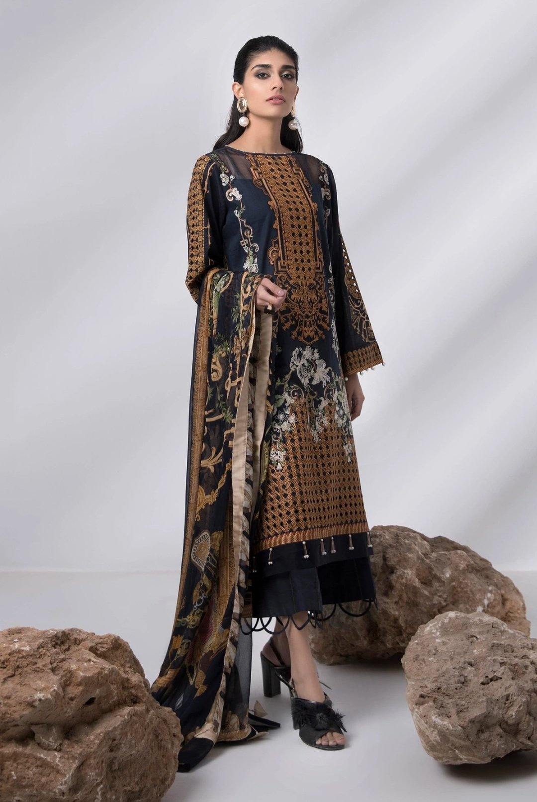 img_sapphire_lawn_collection_2020_awwal_boutique