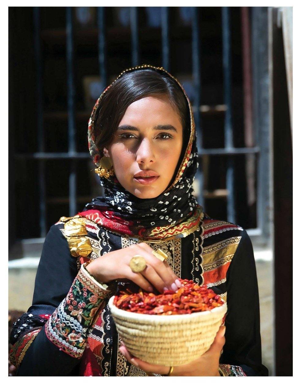 img_qalamkar_lawn_2020_awwal_boutique