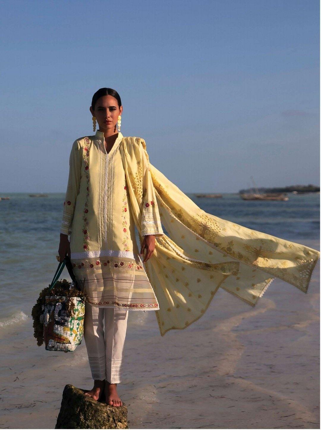 img_qalamkar_lawn_2020_awwal_boutique