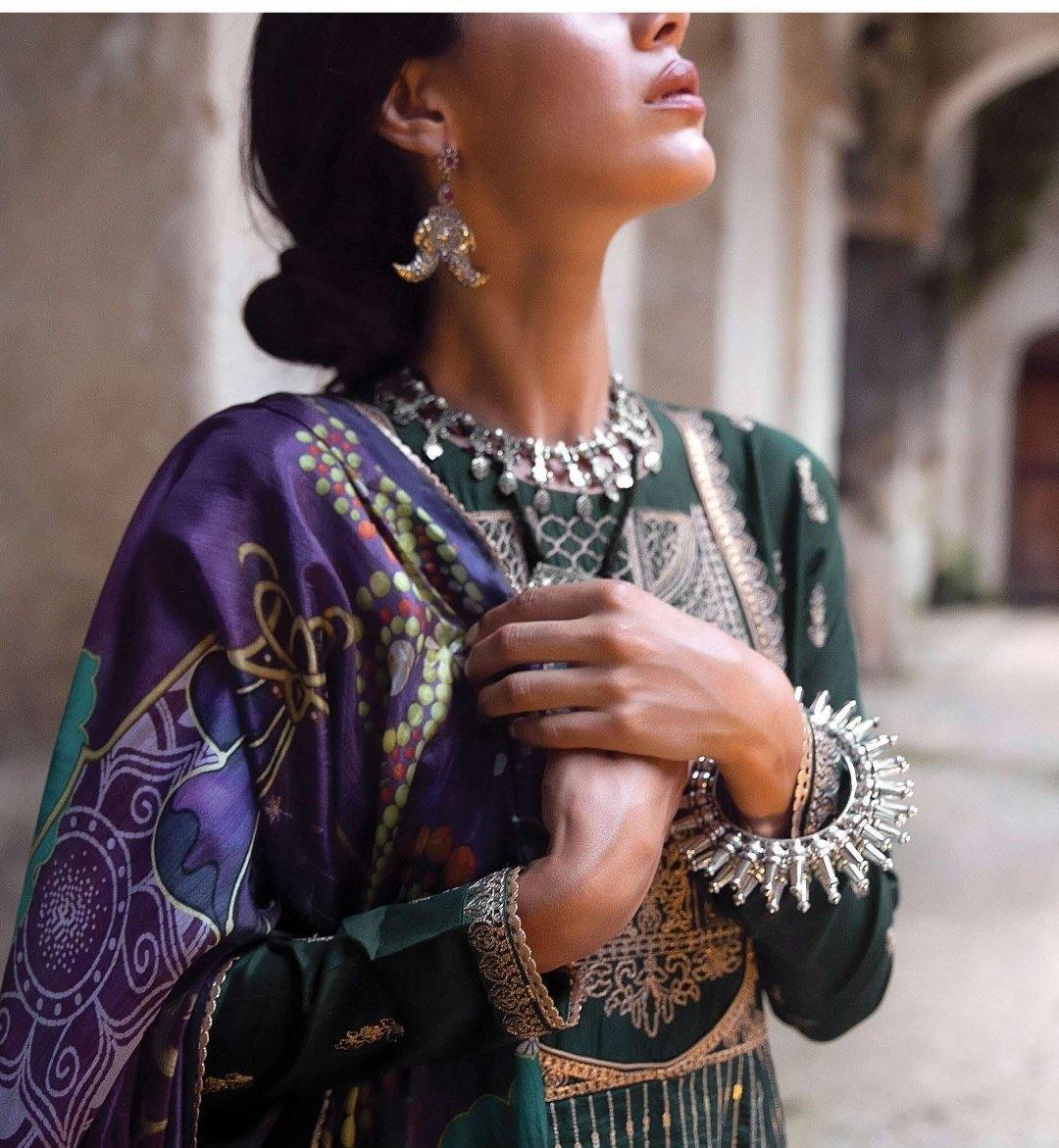 img_qalamkar_lawn_2020_awwal_boutique