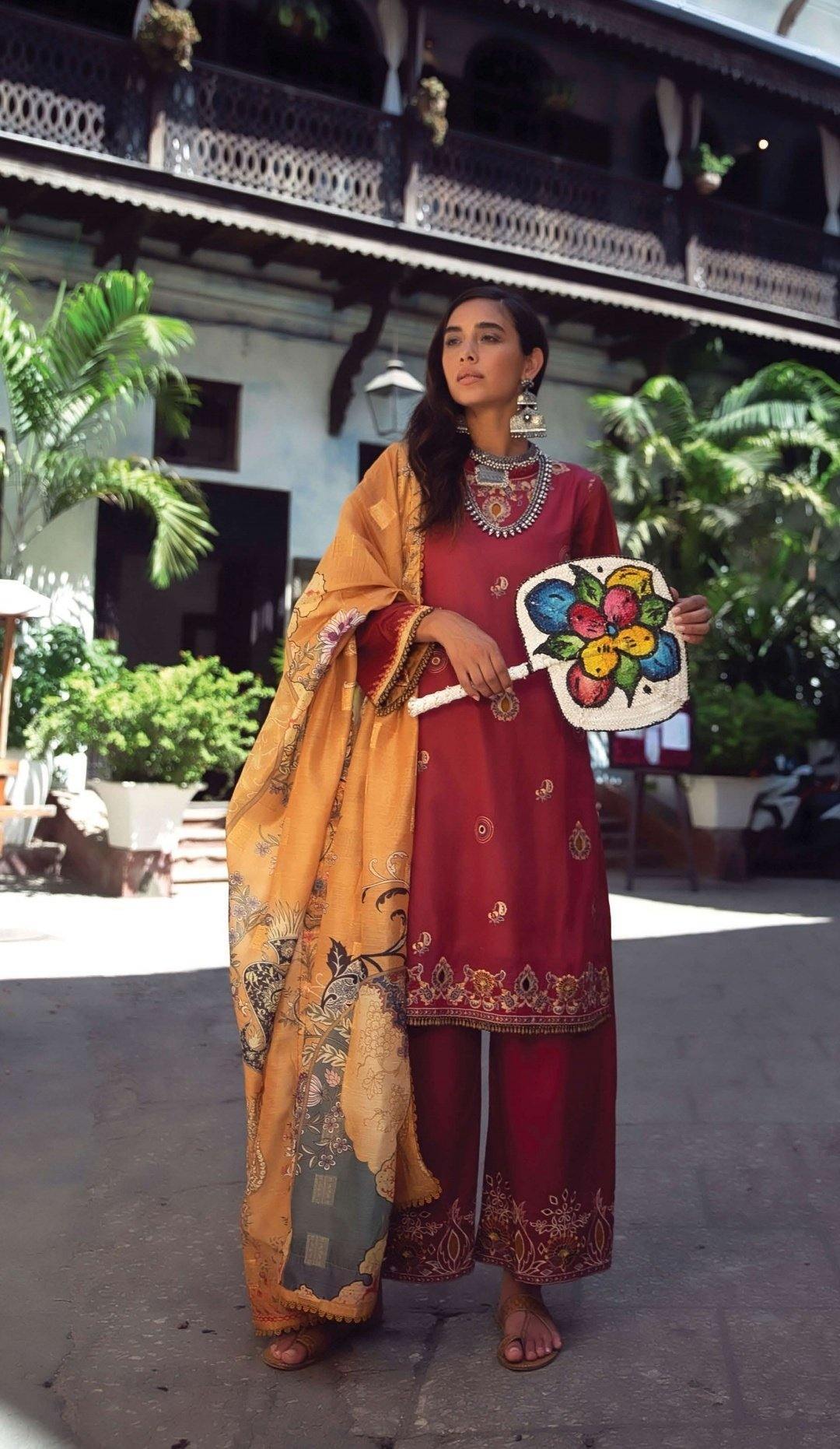 img_qalamkar_lawn_2020_awwal_boutique