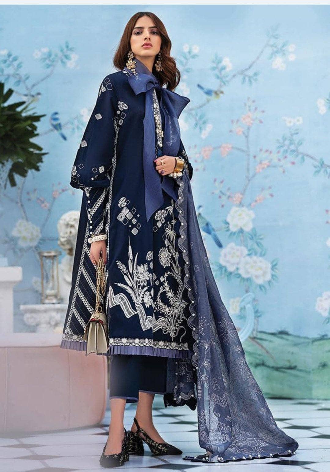 img_zaha_lawn_by_elan_awwal_boutique