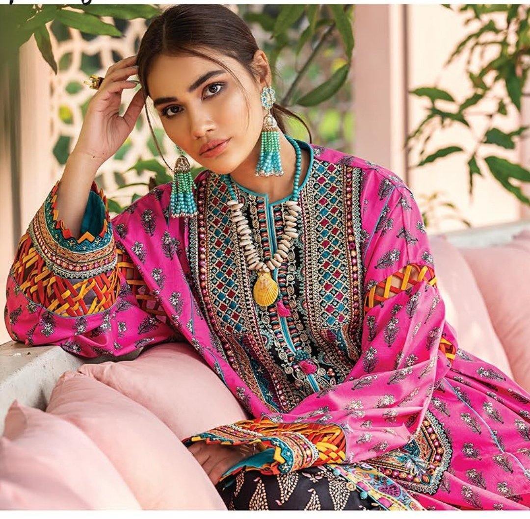 img_zaha_lawn_by_elan_awwal_boutique