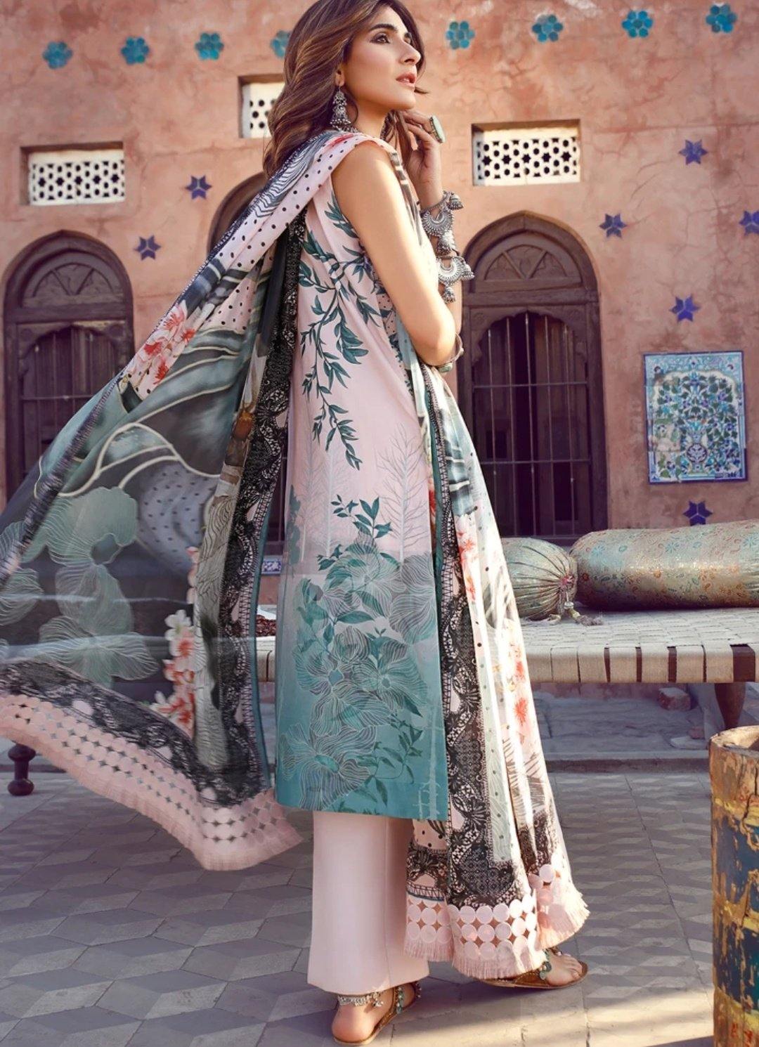 img_shiza_hassan_lawn_collection_awwal_boutique