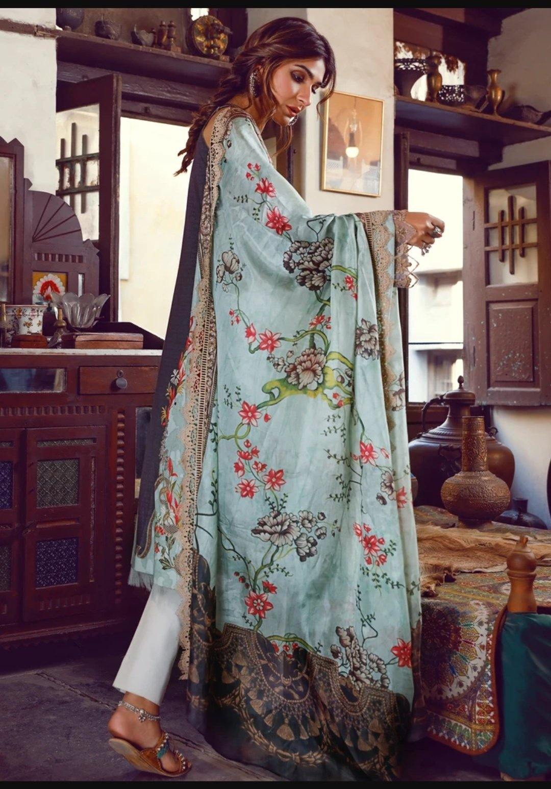 img_shiza_hassan_lawn_collection_awwal_boutique