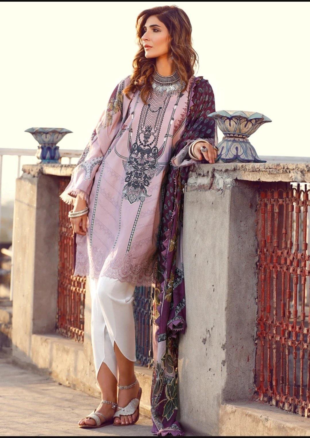 img_shiza_hassan_lawn_collection_awwal_boutique