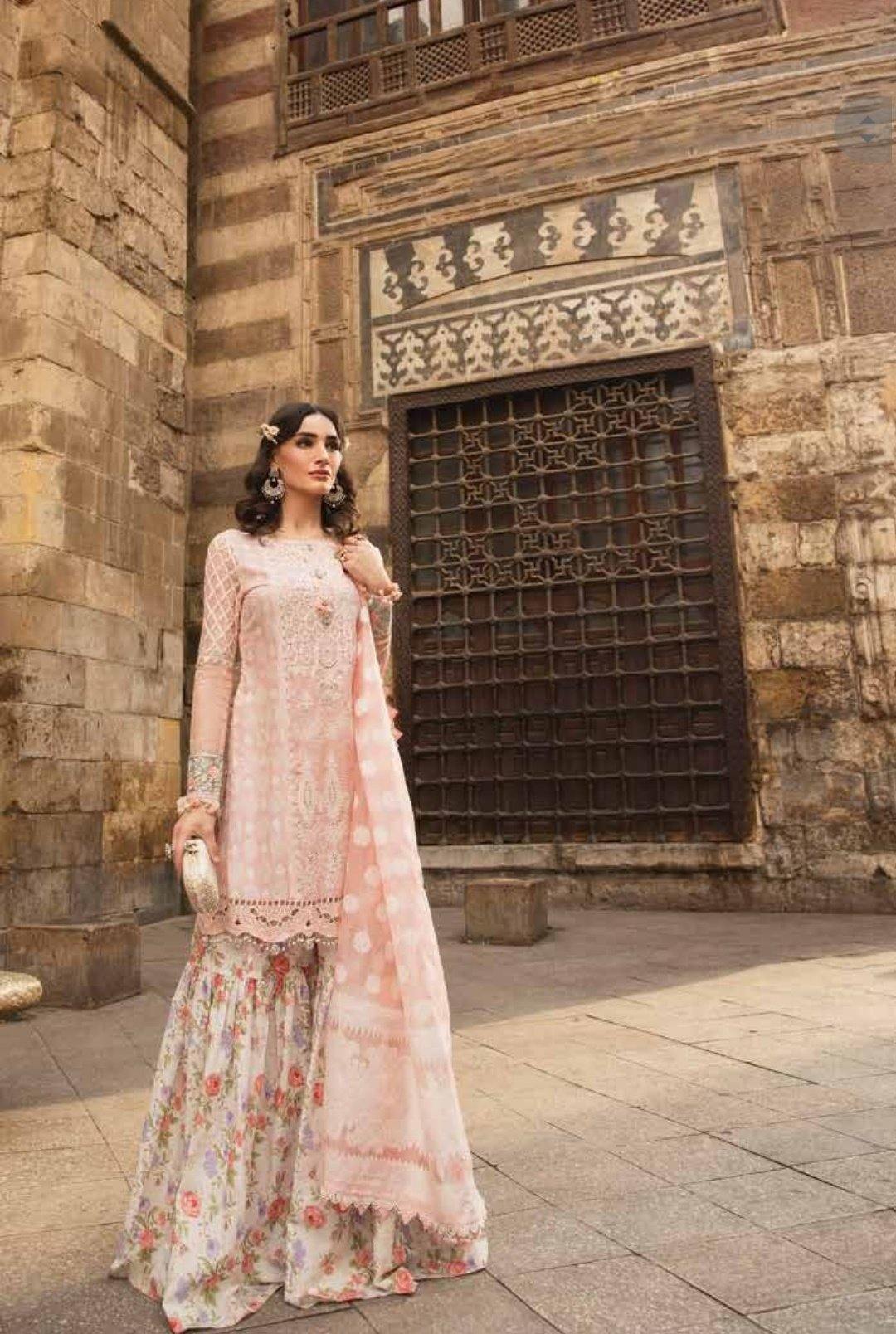 img_maria_b_lawn_collection_awwal_boutique