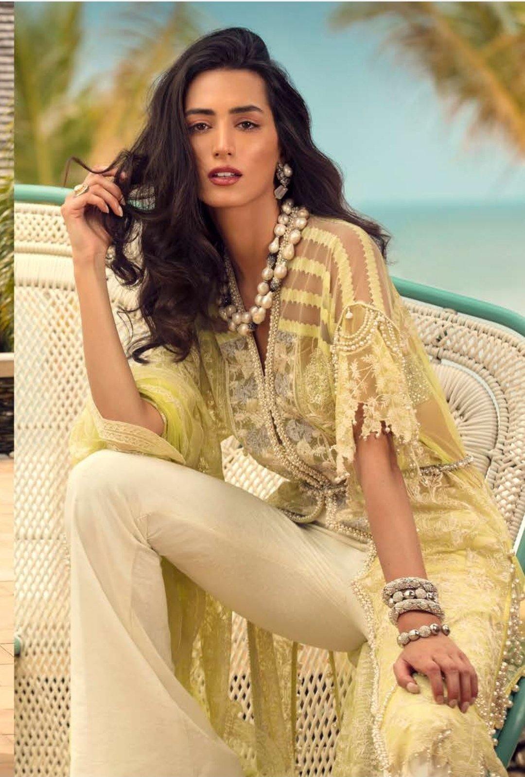 img_sana_safinaz_lawn_collection_awwal_boutique