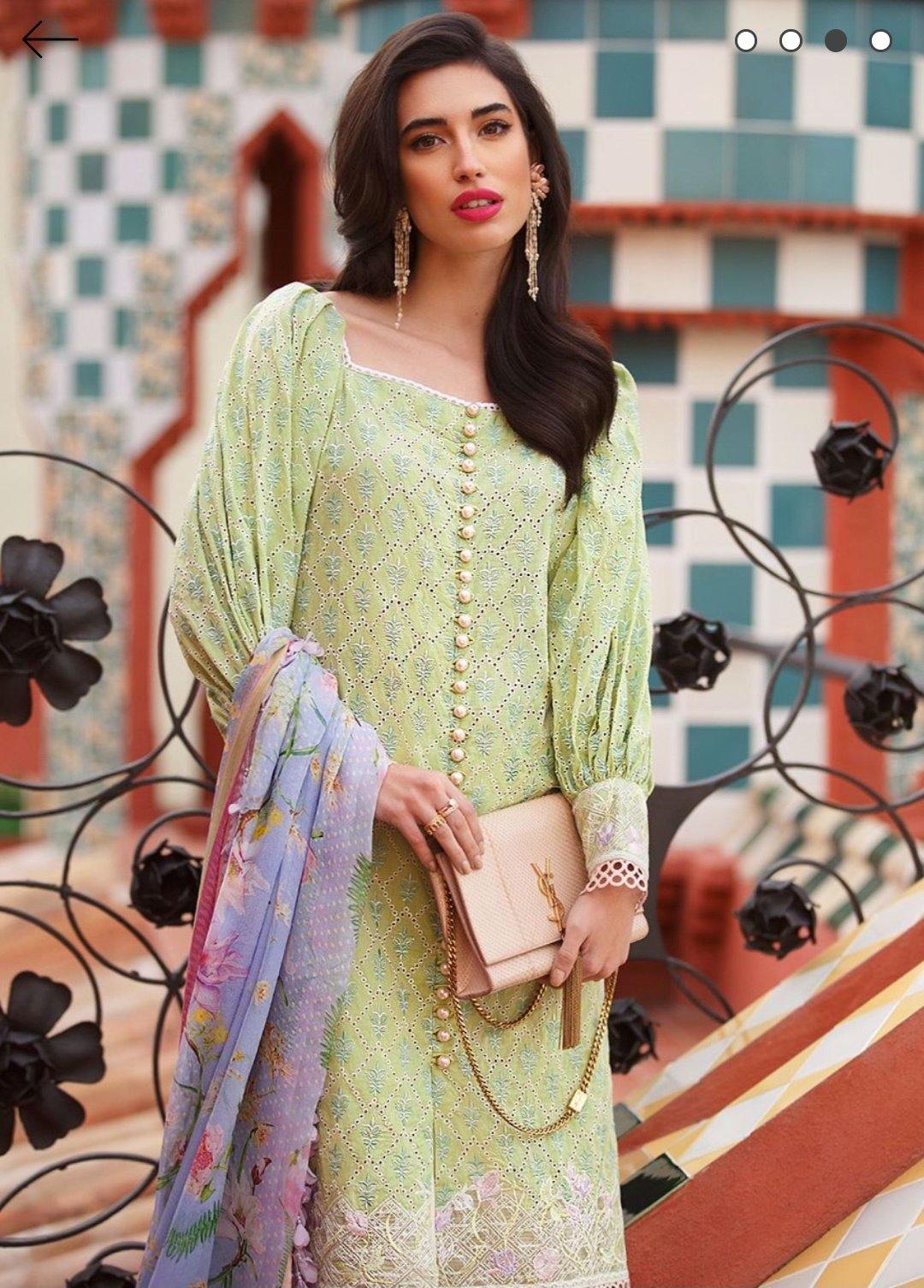img_farah_talib_aziz_mila_luxe_lawn_collection_awwal_boutique