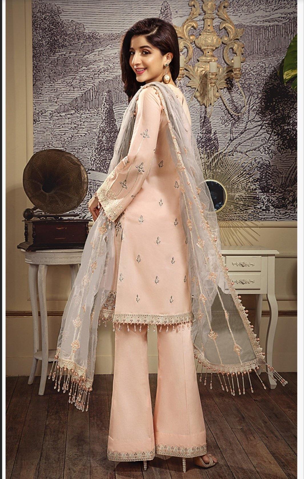 img_anaya_lawn_2020_awwal_boutique