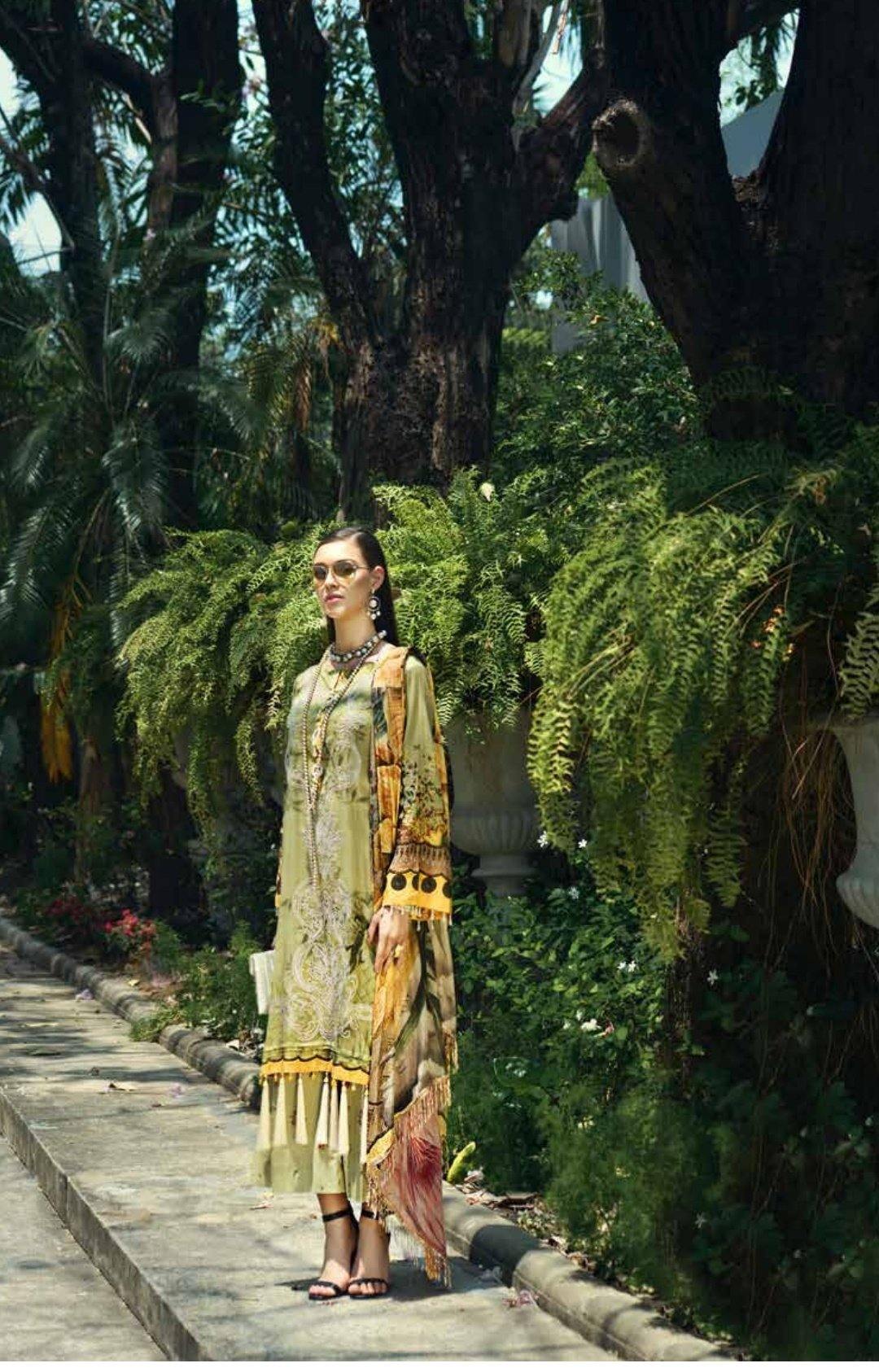 img_auj_fleur_de_luxe_lawn_collection_awwal_boutique