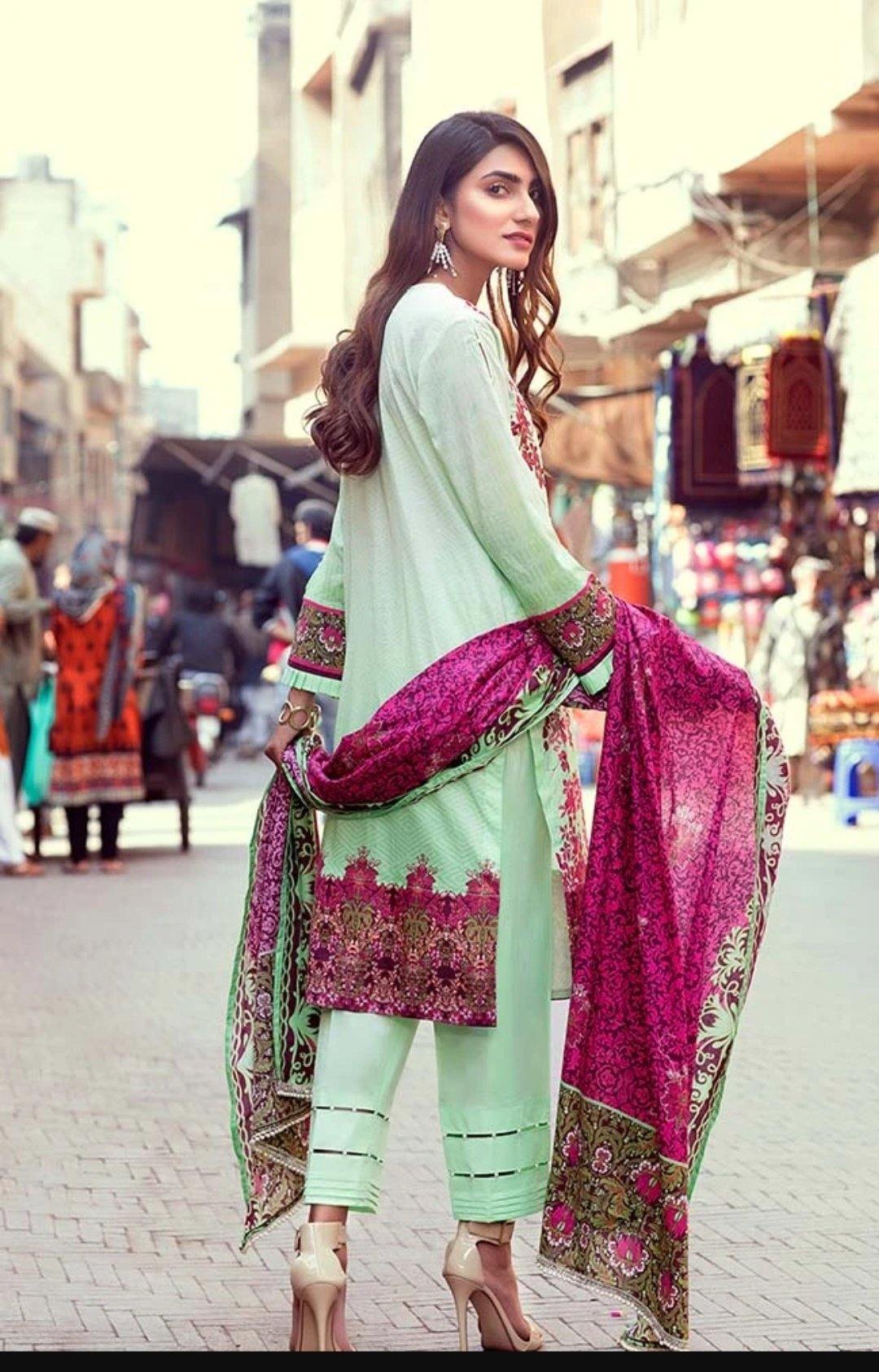 img_rung_by_al_zohaib_lawn_collection_awwal_boutique