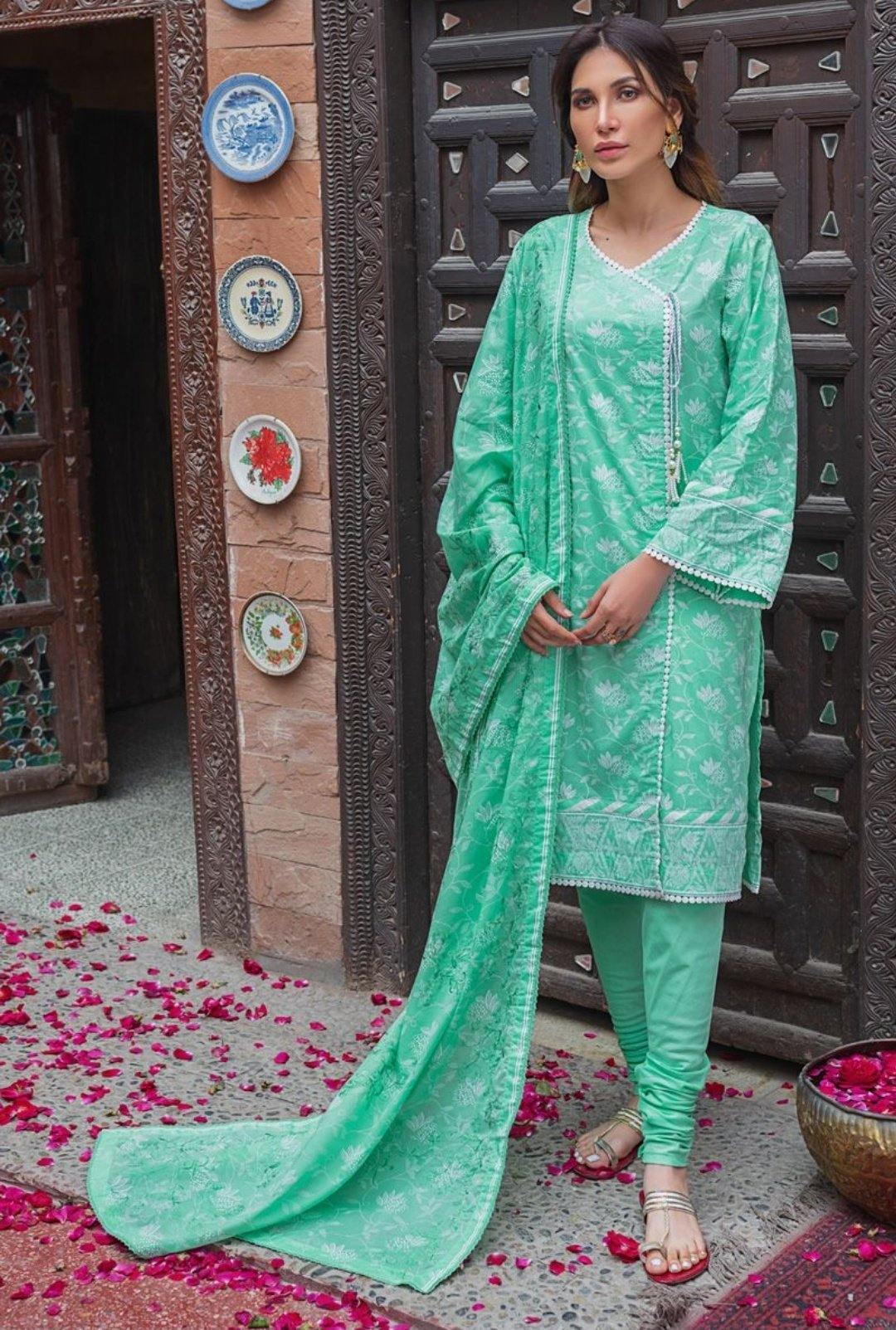 img_gul_ahmed_lawn_collection_2020_awwal_boutique