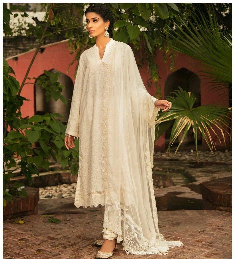 img_afsaneh_lawn_2020_awwal_boutique