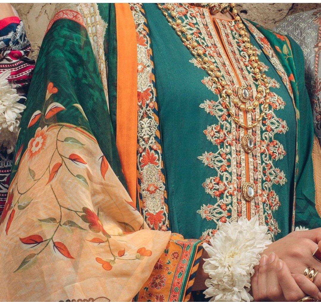 img_afsaneh_lawn_2020_awwal_boutique