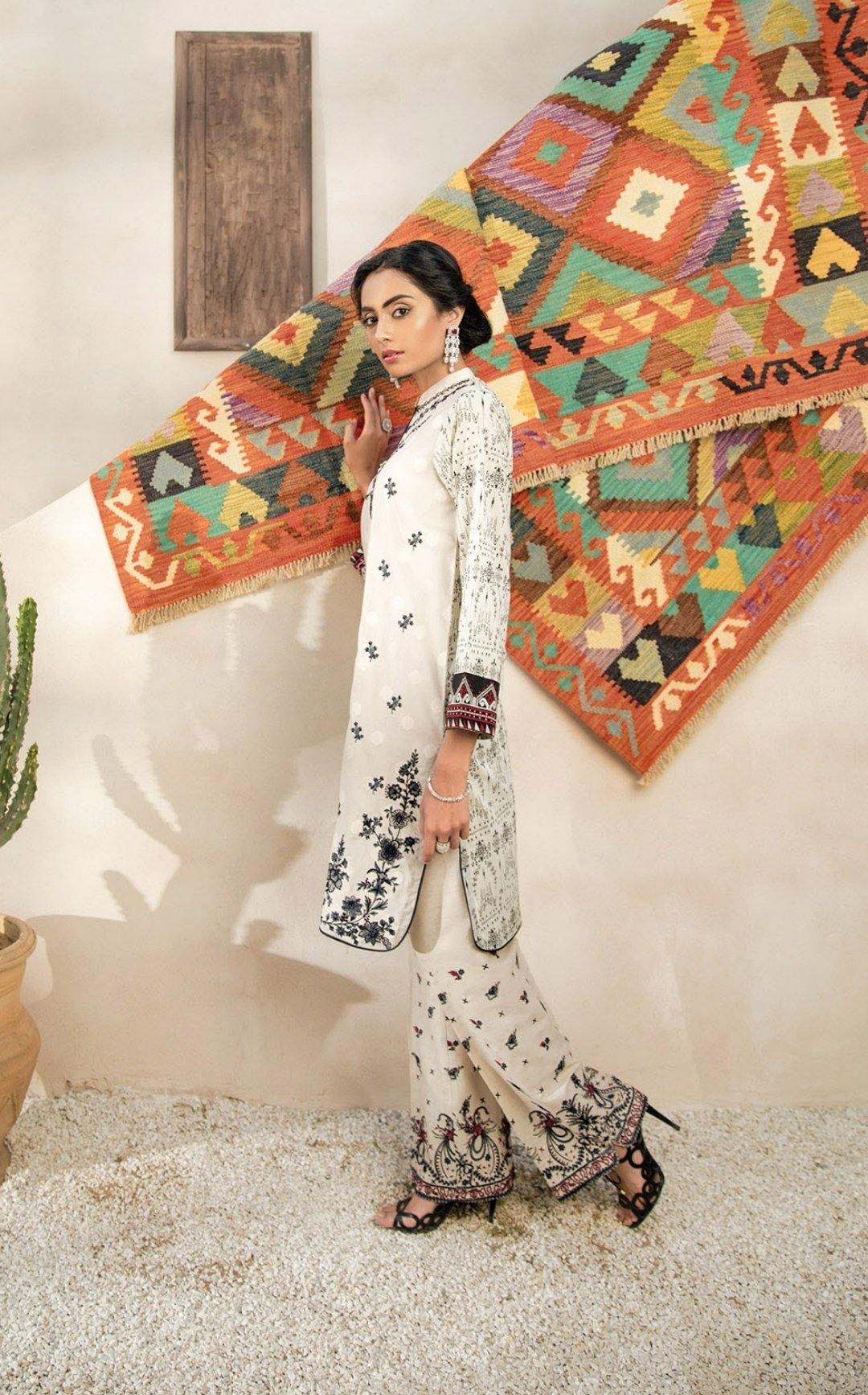 img_rajbari_lawn_collection_awwal_boutique