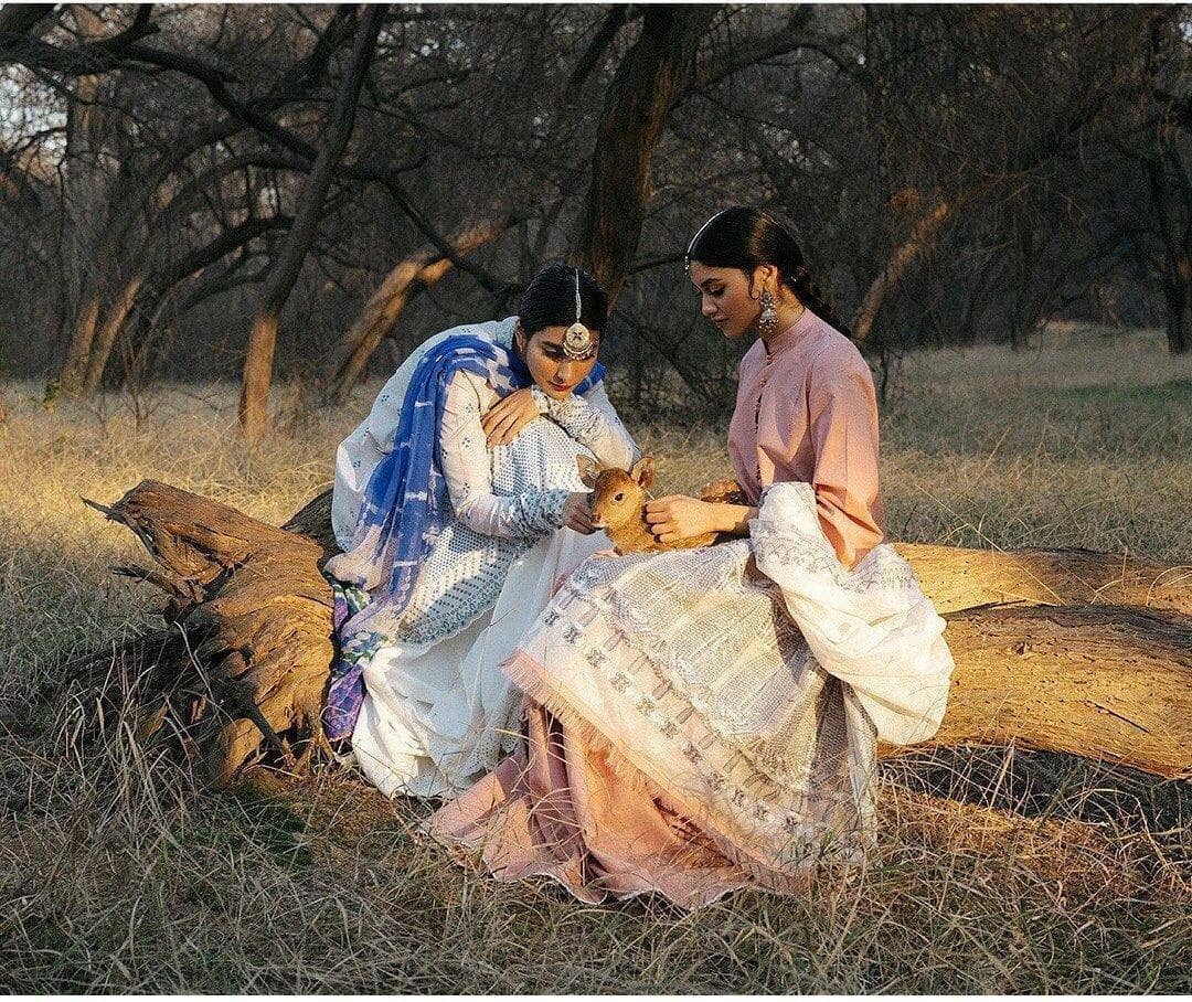 img_zara_shahjahan_lawn_garden_of_love_2020_awwal_boutique