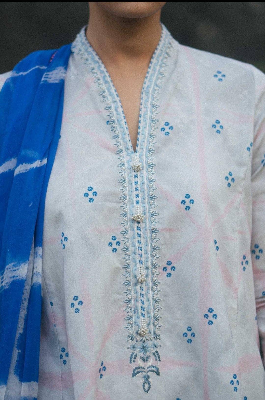 img_zara_shahjahan_lawn_garden_of_love_2020_awwal_boutique