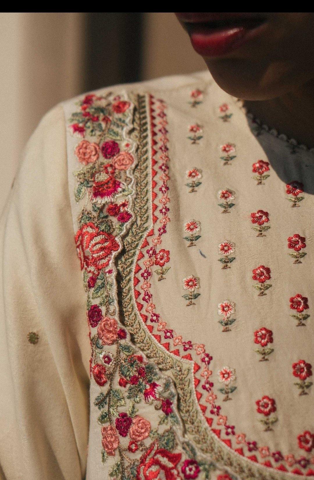 img_zara_shahjahan_lawn_garden_of_love_2020_awwal_boutique