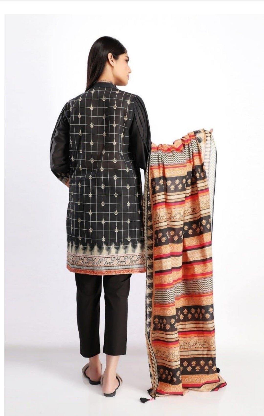 img_khaadi_lawn_2020_awwal_boutique